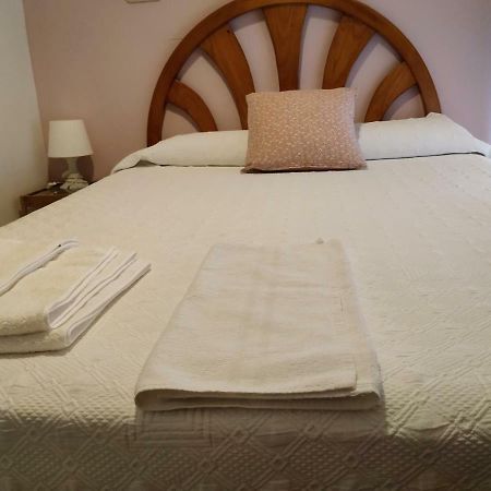 Hostal Abitum Madryt Zewnętrze zdjęcie