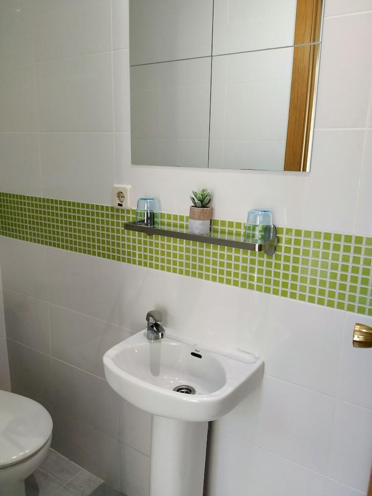Hostal Abitum Madryt Zewnętrze zdjęcie