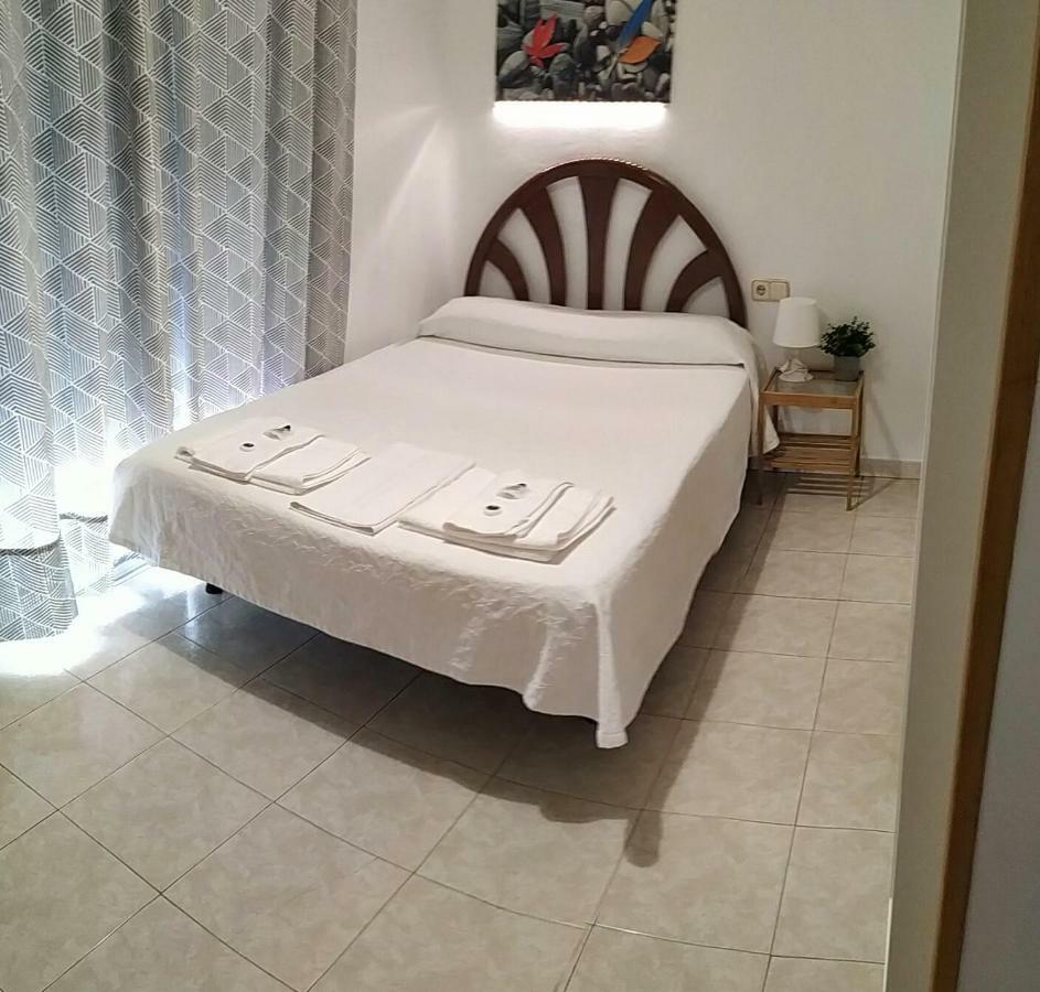 Hostal Abitum Madryt Zewnętrze zdjęcie