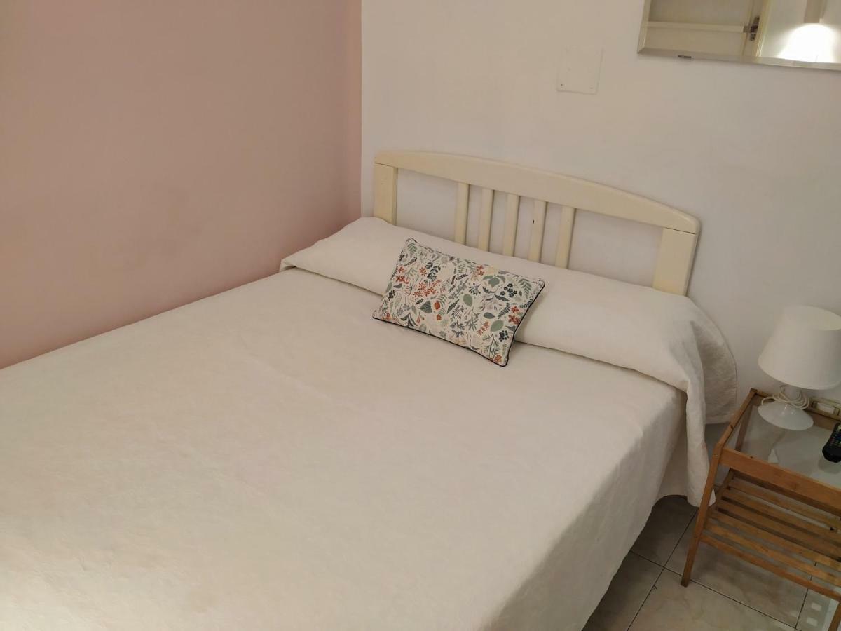 Hostal Abitum Madryt Zewnętrze zdjęcie