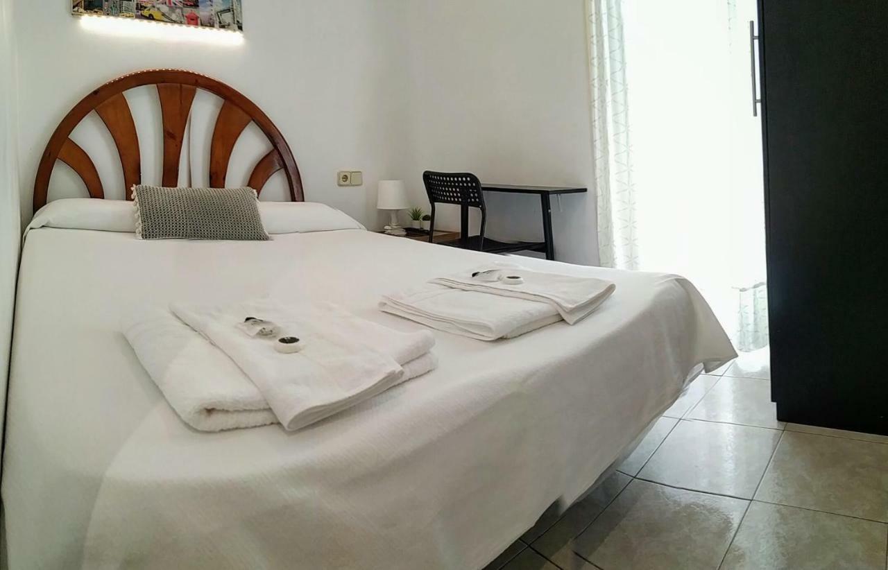 Hostal Abitum Madryt Zewnętrze zdjęcie